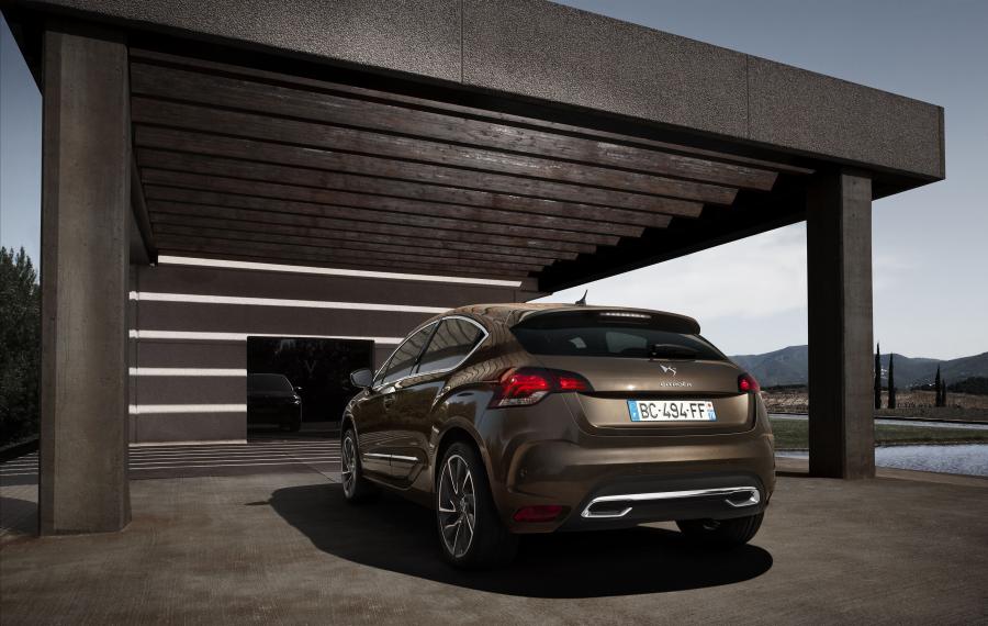  Citroen DS4 2010 года  (фото 66 из 143)
